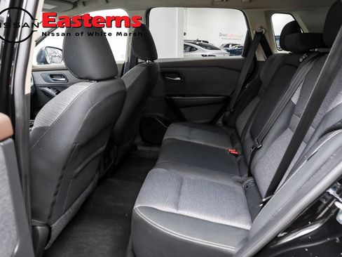 Used 2022 Nissan Rogue SV AWD/4WD image 21