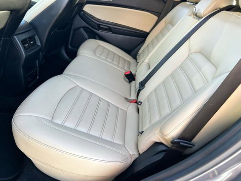 Used 2022 Ford Edge SEL w/ Convenience Package image 14