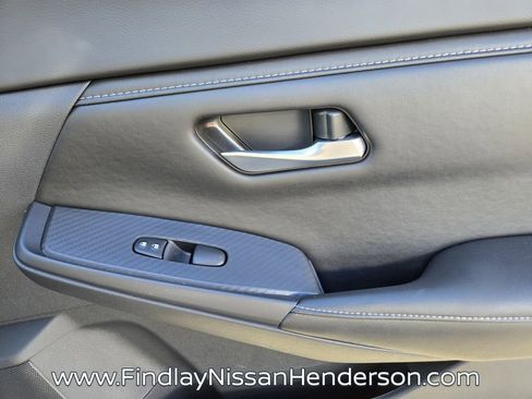 Used 2025 Nissan Sentra SV w/ All-Weather Package image 18