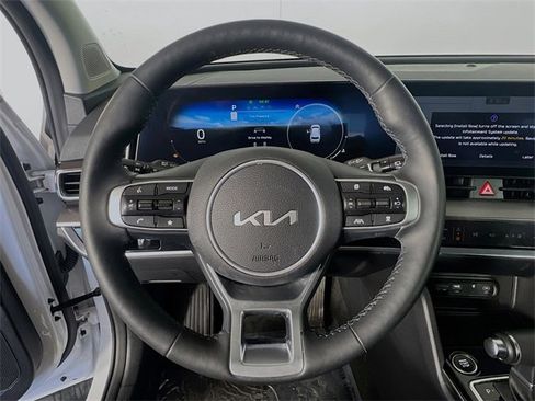 Used 2024 Kia Sportage SX image 15