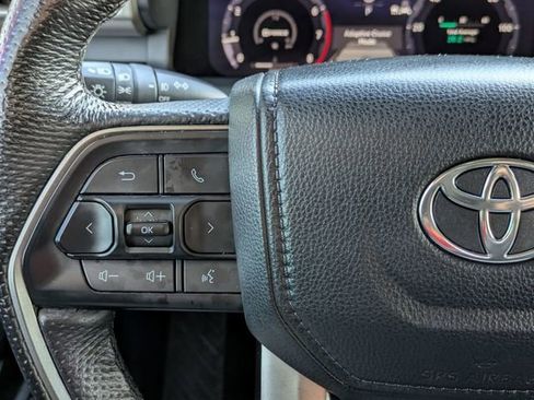 Used 2024 Toyota Tacoma TRD Sport image 19