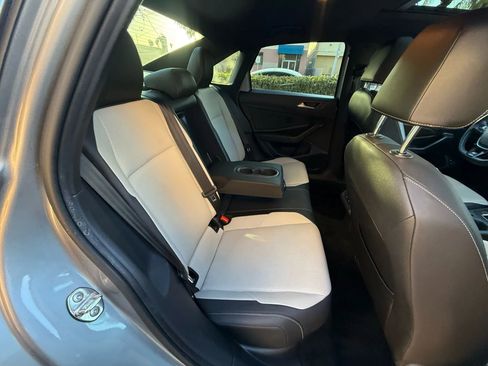 Used 2021 Volkswagen Jetta R-Line w/ R-Line Cold Weather Package image 17