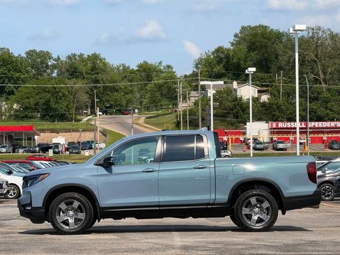 Used 2025 Honda Ridgeline TrailSport image 5