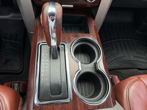 Used 2013 Ford F150 King Ranch w/ King Ranch Luxury Pkg image 33