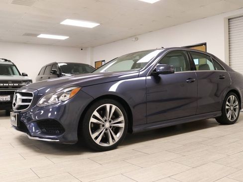 Used 2015 Mercedes-Benz E 350 Sedan image 3