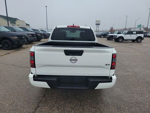 Used 2023 Nissan Frontier SV image 23
