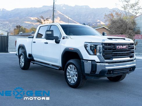 Used 2024 GMC Sierra 2500 Pro image 1