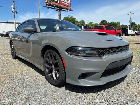Used 2019 Dodge Charger GT RWD image 5