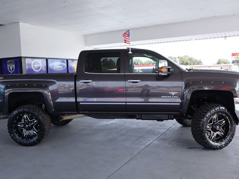 Used 2015 Chevrolet Silverado 2500 LTZ w/ Duramax Plus Package image 5