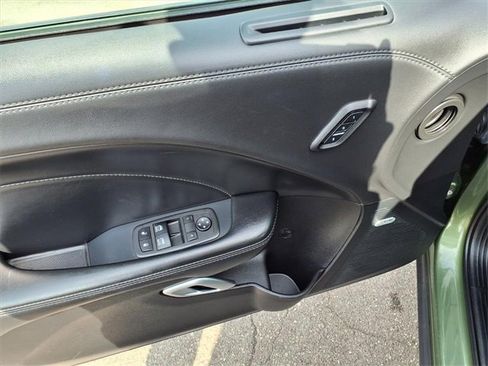 Used 2022 Dodge Challenger R/T w/ Plus Package image 11