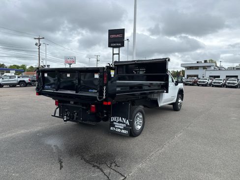 New 2026 GMC Sierra 3500 SLE w/ SLE Convenience Package AWD/4WD image 5