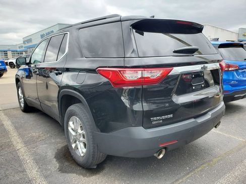 Used 2019 Chevrolet Traverse LT FWD image 4