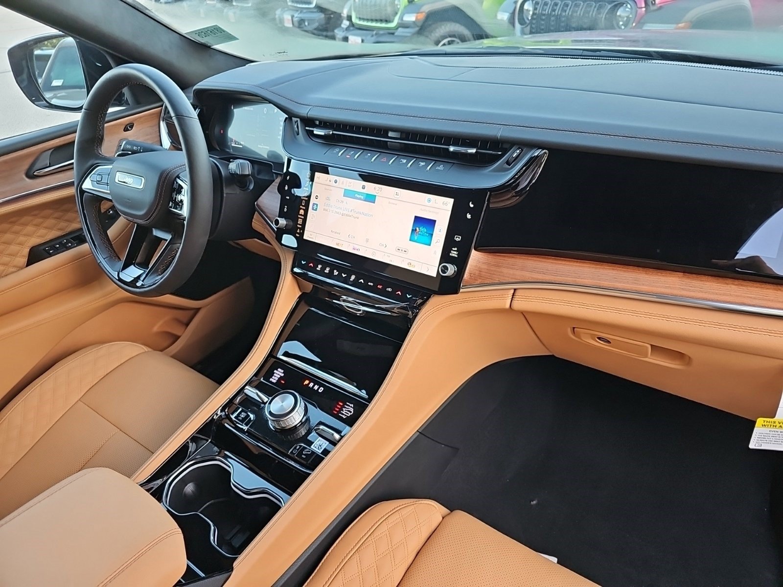 New 2027 Jeep Grand Cherokee Summit AWD/4WD image 13