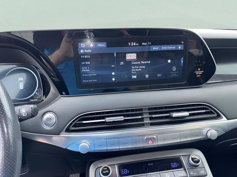 Used 2020 Hyundai Palisade Limited image 17