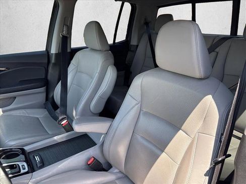 Used 2017 Honda Ridgeline RTL-E image 16