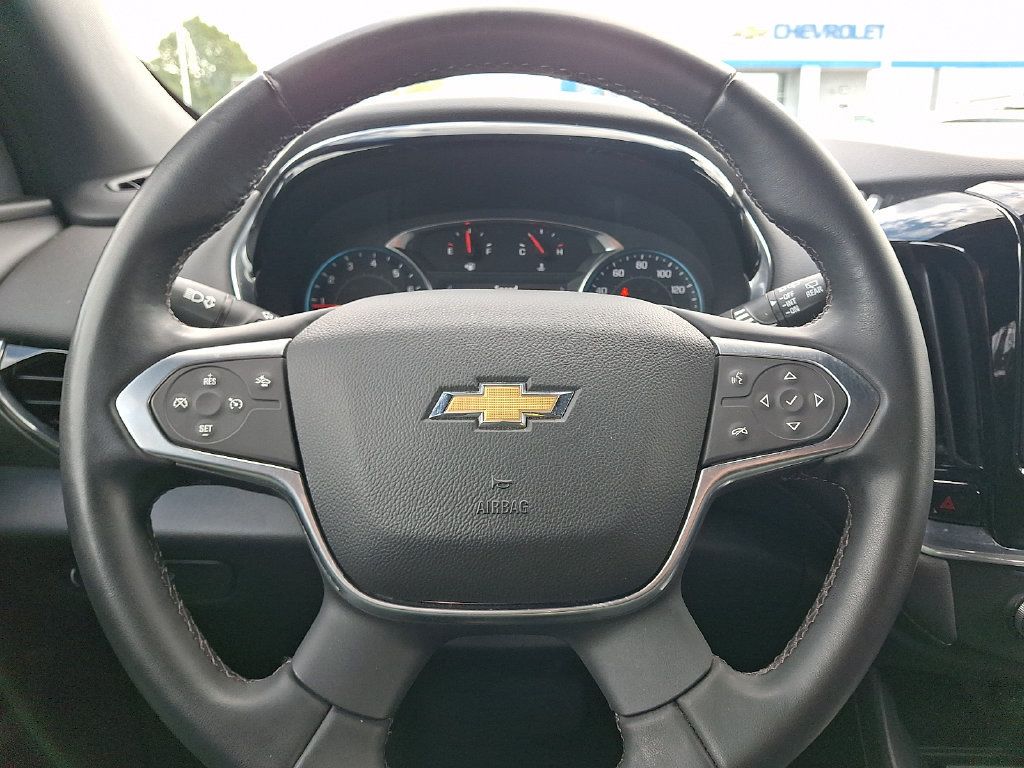 Certified 2023 Chevrolet Traverse LT FWD image 19