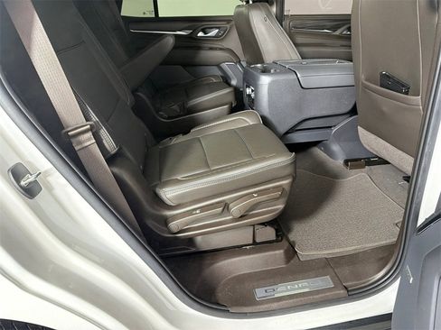 Used 2022 GMC Yukon Denali w/ Max Trailering Package image 16