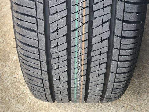 Used 2023 Lexus UX 250h FWD w/ Premium Package image 11