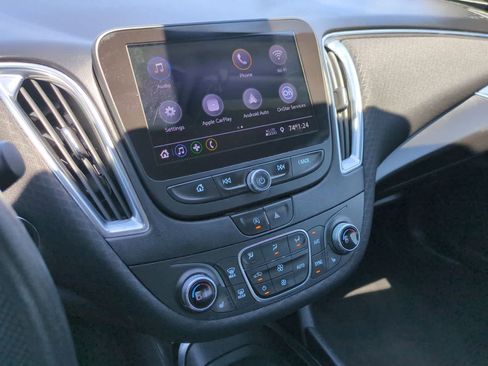 Used 2020 Chevrolet Malibu LT FWD image 27
