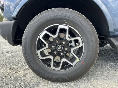 New 2025 Ford Bronco Outer Banks image 12