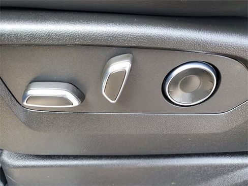 Used 2021 Cadillac Escalade ESV Premium Luxury image 7