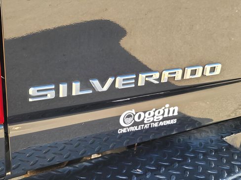 Certified 2023 Chevrolet Silverado 3500 High Country image 27