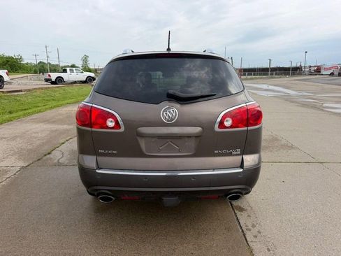 Used 2010 Buick Enclave CXL w/ Trailering Provision Package FWD image 4