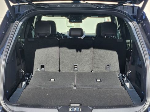 New 2026 Ford Explorer Platinum image 17