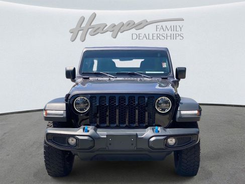 Used 2023 Jeep Wrangler Unlimited w/ Cold Weather Group AWD/4WD image 10