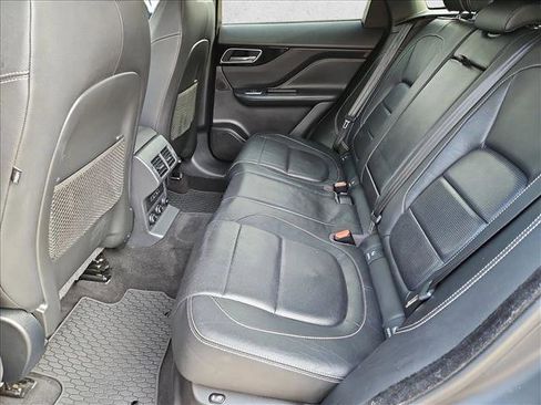 Used 2017 Jaguar F-PACE S image 20