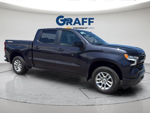 Used 2024 Chevrolet Silverado 1500 RST AWD/4WD image 16