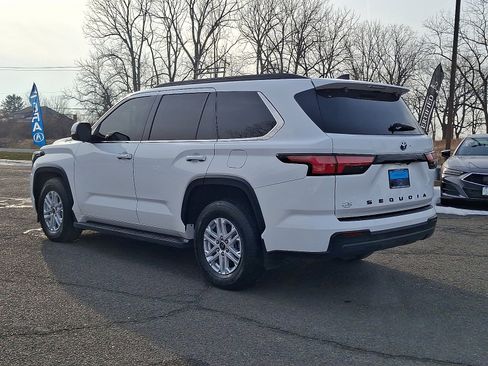 Used 2023 Toyota Sequoia SR5 image 4