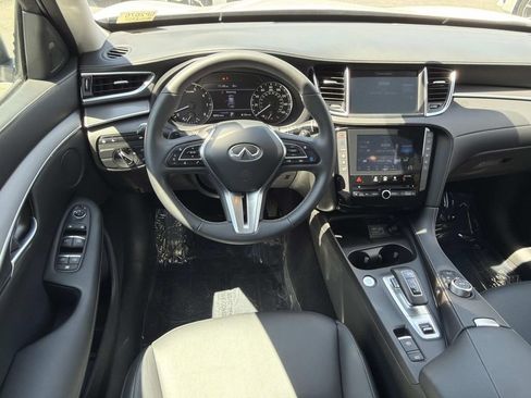 Certified 2023 INFINITI QX50 Pure FWD image 9