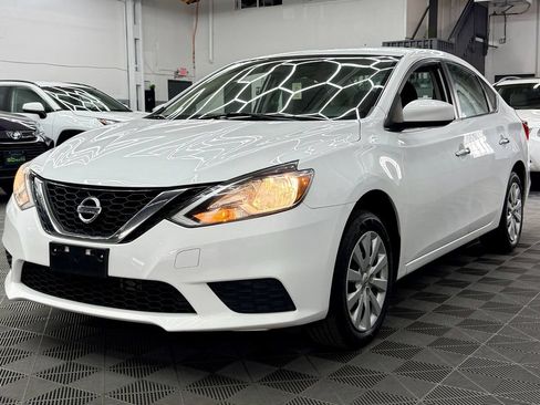 Used 2016 Nissan Sentra S FWD image 1