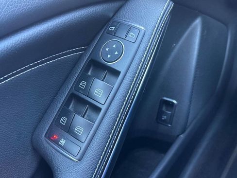 Used 2017 Mercedes-Benz GLA 250 4MATIC image 22