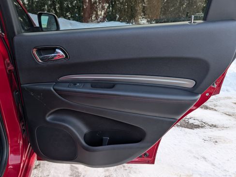 Used 2018 Dodge Durango R/T image 38