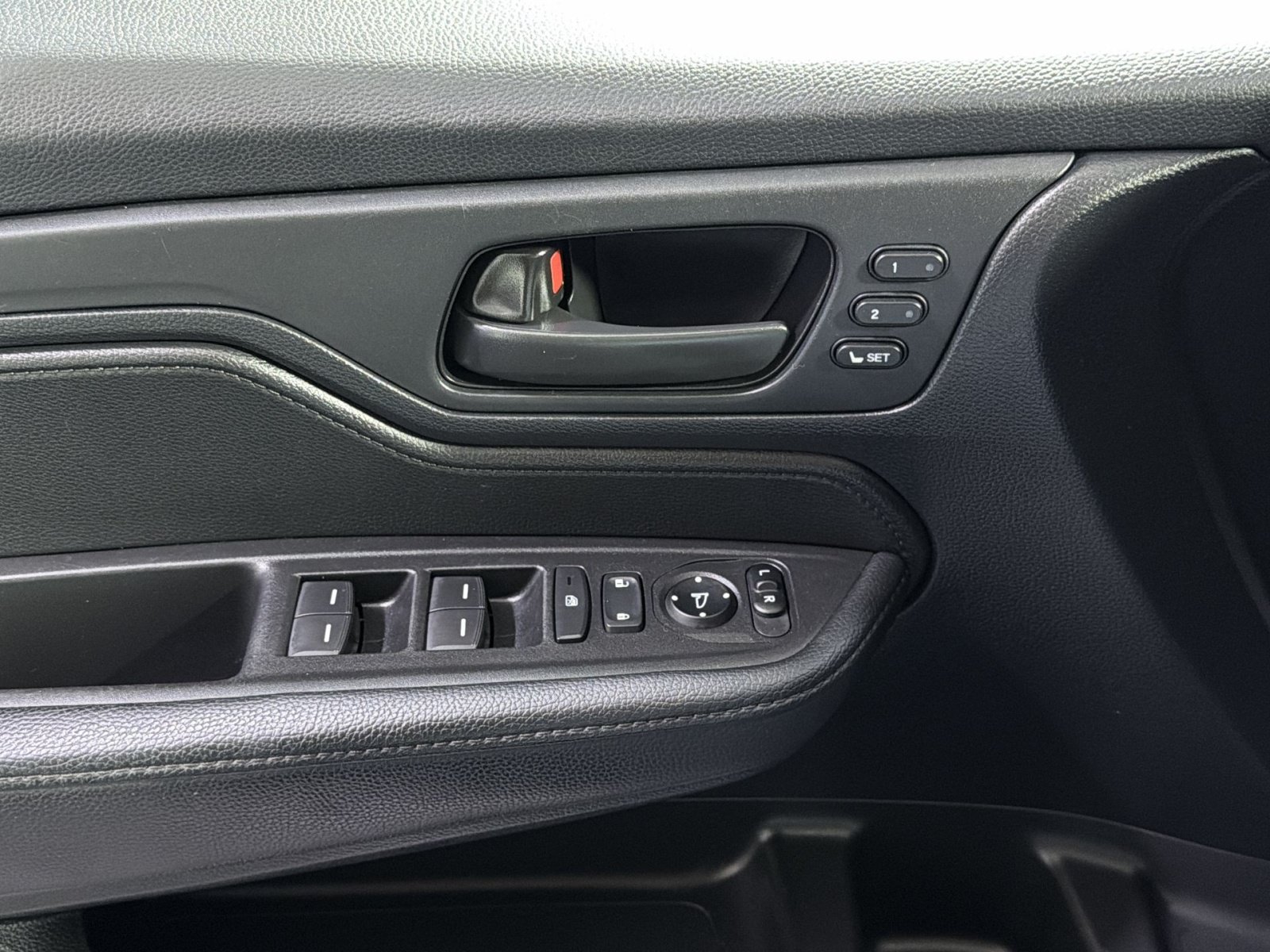 Used 2022 Honda Odyssey EX-L image 33