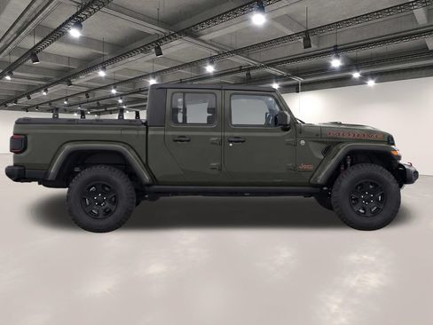 Used 2023 Jeep Gladiator Mojave w/ LED Lighting Group AWD/4WD image 8
