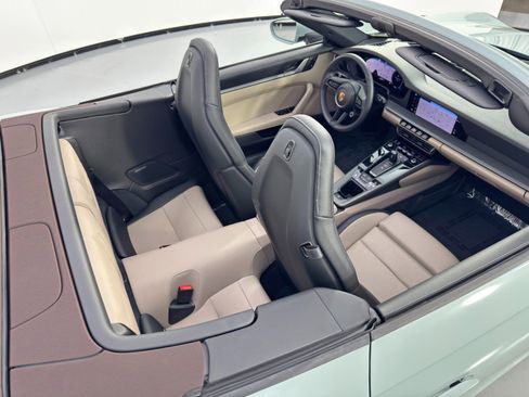 Used 2025 Porsche 911 Carrera image 40