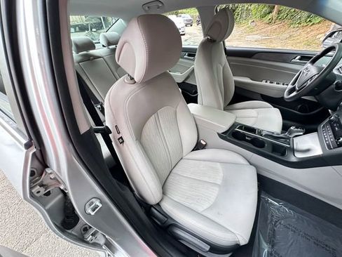 Used 2016 Hyundai Sonata SE image 31