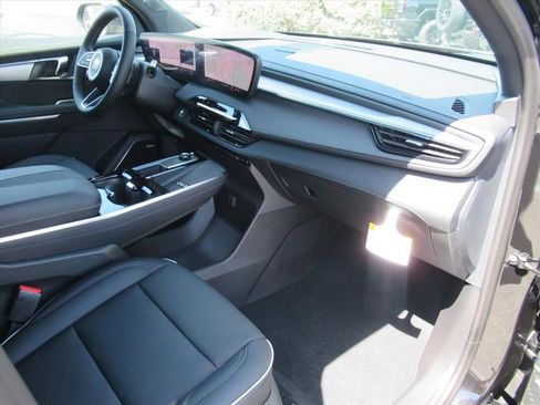 New 2026 Buick Enclave Preferred w/ Power Package AWD/4WD image 10