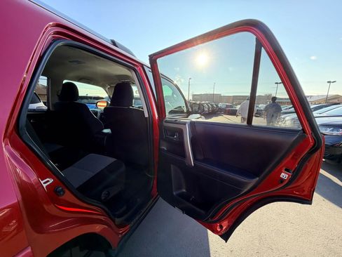 Used 2019 Toyota 4Runner SR5 image 26