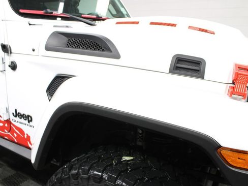 Used 2021 Jeep Gladiator Sport AWD/4WD image 32