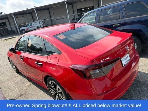 Used 2025 Honda Civic Sport image 4