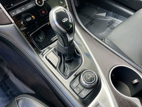 Used 2022 INFINITI Q50 Sensory image 17