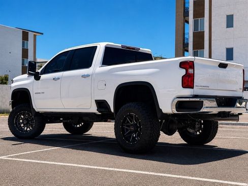 Used 2022 Chevrolet Silverado 2500 LTZ w/ LTZ Plus Package AWD/4WD image 5