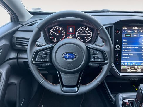 Certified 2025 Subaru Crosstrek 2.5i Limited w/ Crosstrek Mirror Package image 15