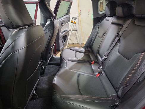 Used 2022 Jeep Compass Limited image 13