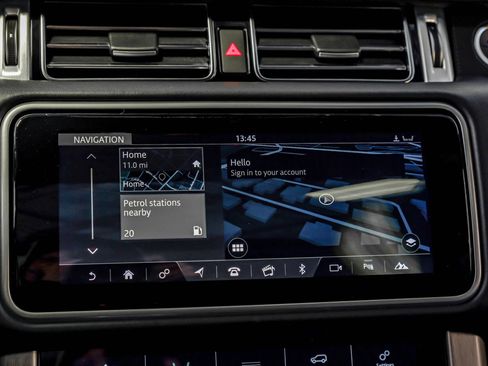 Used 2018 Land Rover Range Rover Supercharged image 17