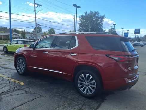 Used 2023 Chevrolet Traverse Premier image 5